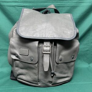TUMI Stylish Gray Leather Backpack